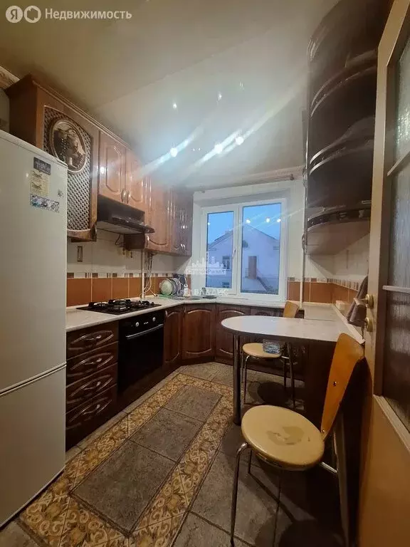 3-комнатная квартира: Керчь, улица Мирошника, 8 (70 м) - Фото 1