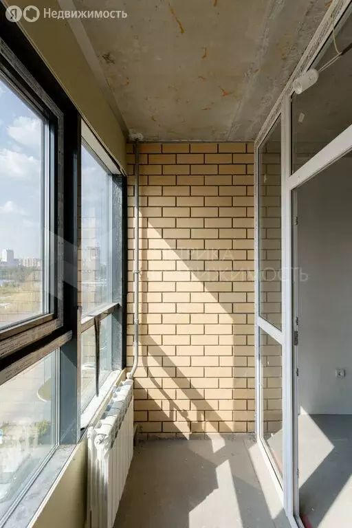 1-комнатная квартира: Тюмень, улица Мельникайте, 36к2 (42 м) - Фото 1