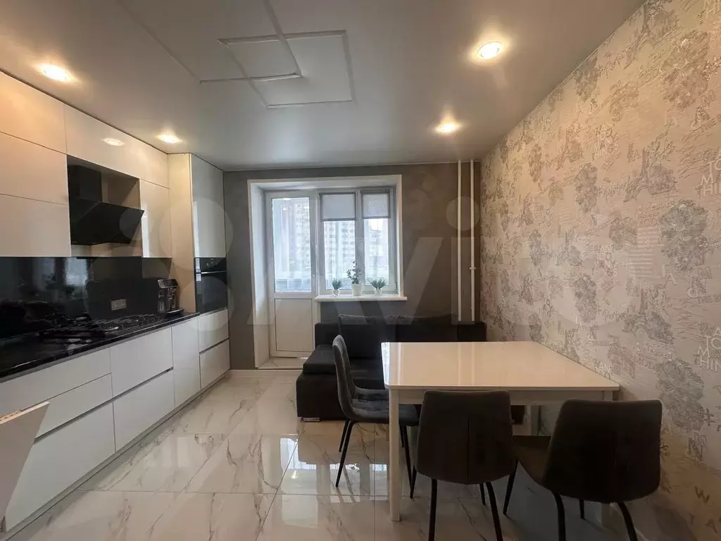 2-к. квартира, 65 м, 1/12 эт. - Фото 1