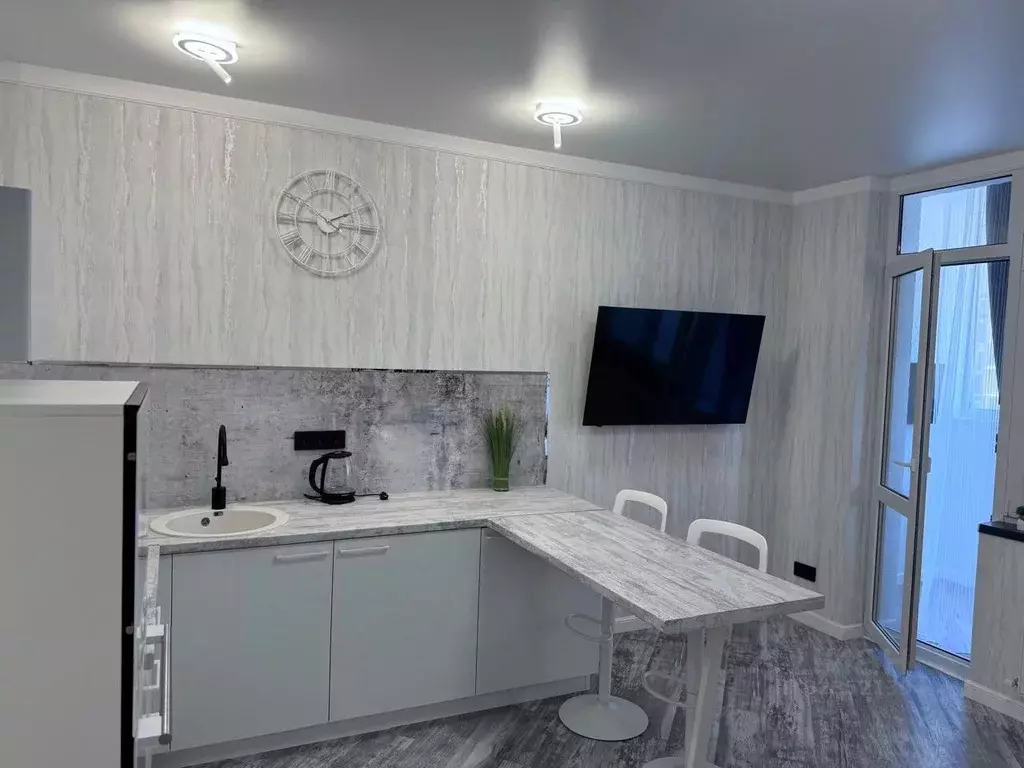 Студия Ростовская область, Ростов-на-Дону просп. Сиверса, 30 (32.6 м) - Фото 1