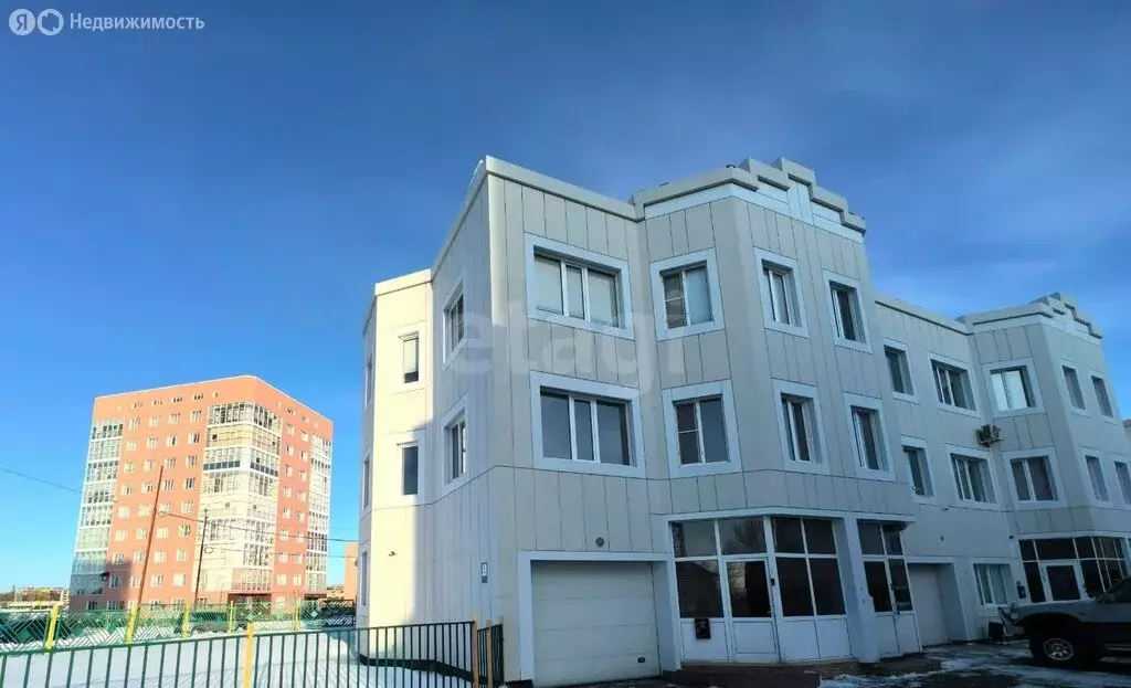 Дом в Петропавловск-Камчатский, улица Топоркова (277.9 м) - Фото 2