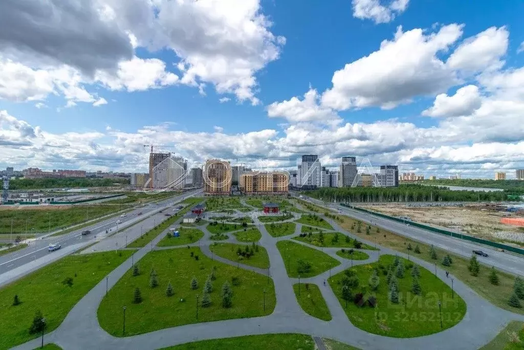 3-к кв. Тюменская область, Тюмень ул. Тимофея Кармацкого, 3 (132.9 м) - Фото 2