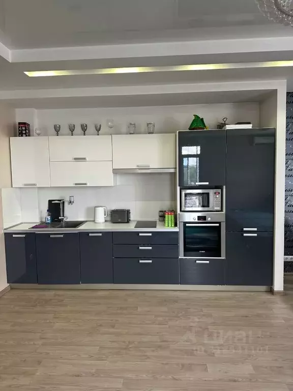 2-к кв. Хакасия, Абакан ул. Кирова, 112/1 (79.3 м) - Фото 1