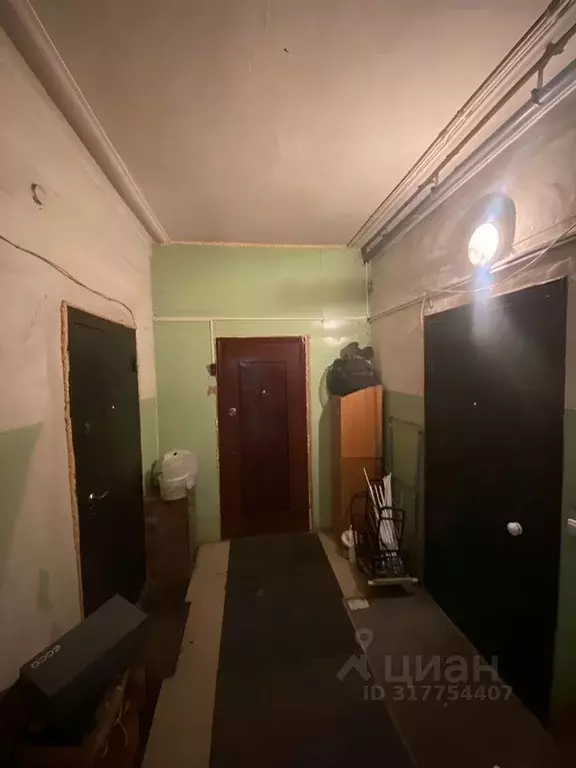 Комната Омская область, Омск ул. 20 лет РККА, 9к5 - Фото 1