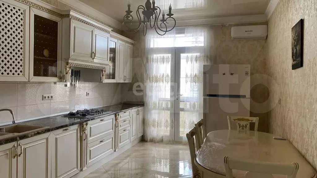 3-к. квартира, 130 м, 7/7 эт. - Фото 0