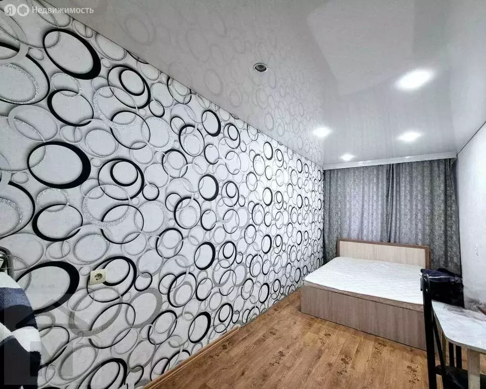 2-комнатная квартира: Абакан, улица Пушкина, 96 (43.3 м) - Фото 1