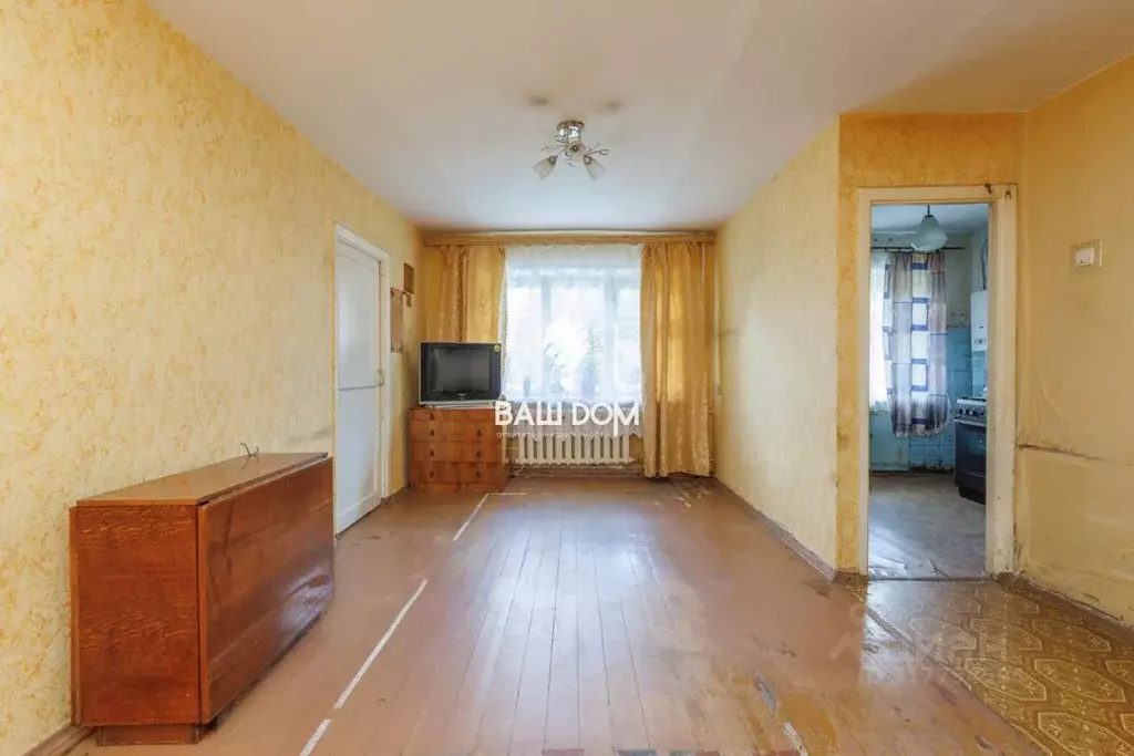 3-к кв. Брянская область, Брянск пер. Горького, 5 (56.1 м) - Фото 0