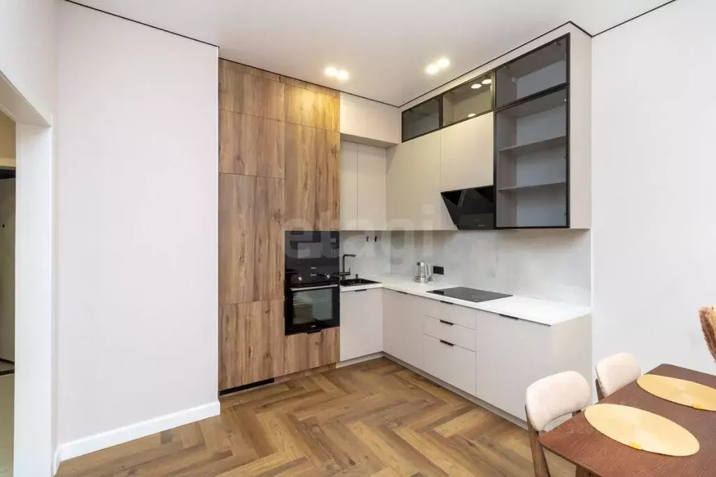 1-к кв. Тюменская область, Тюмень ул. Евгения Войнова, 7 (51.7 м) - Фото 1