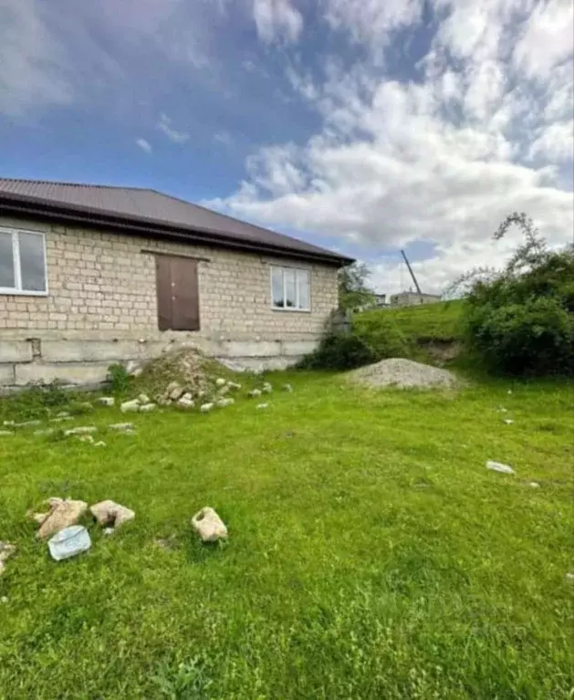 Дом в Кабардино-Балкария, Нальчик городской округ, с. Кенже ул. ... - Фото 1