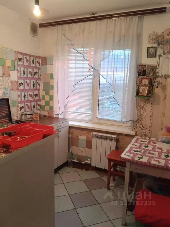 1-к кв. Волгоградская область, Светлый Яр рп, 1-й мкр 8 (30.0 м) - Фото 0