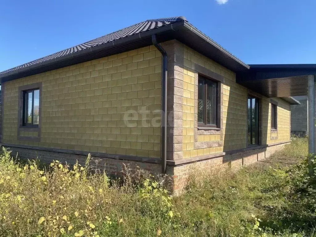 Дом в Белгородская область, Белгородский район, с. Стрелецкое ул. ... - Фото 1