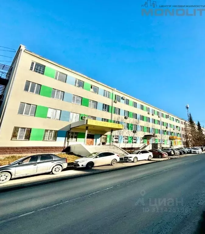 Торговая площадь в Свердловская область, Екатеринбург ул. Артинская, 4 ... - Фото 1