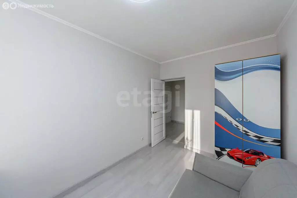 3-комнатная квартира: Тюмень, улица Михаила Сперанского, 19 (71.8 м) - Фото 2