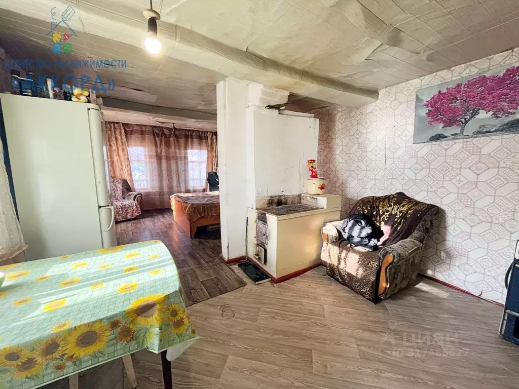 Дом в Алтайский край, Бийск ул. Ивана Тургенева (61 м) - Фото 0