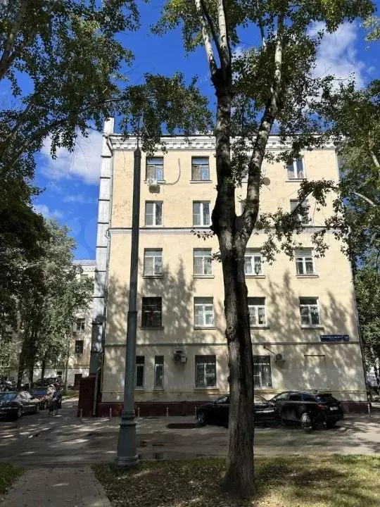 Доля в 2-к. квартире, 65,2 м, 5/5 эт. - Фото 0