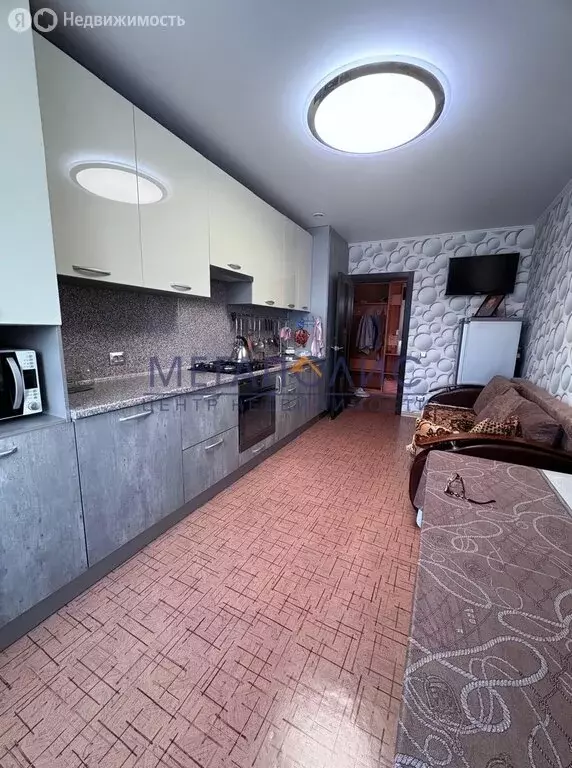 2-комнатная квартира: Балаково, улица 30 лет Победы, 38 (60 м) - Фото 0
