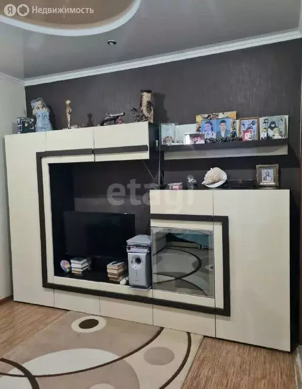 3-комнатная квартира: Новый Оскол, Успенская улица, 36 (90 м) - Фото 1