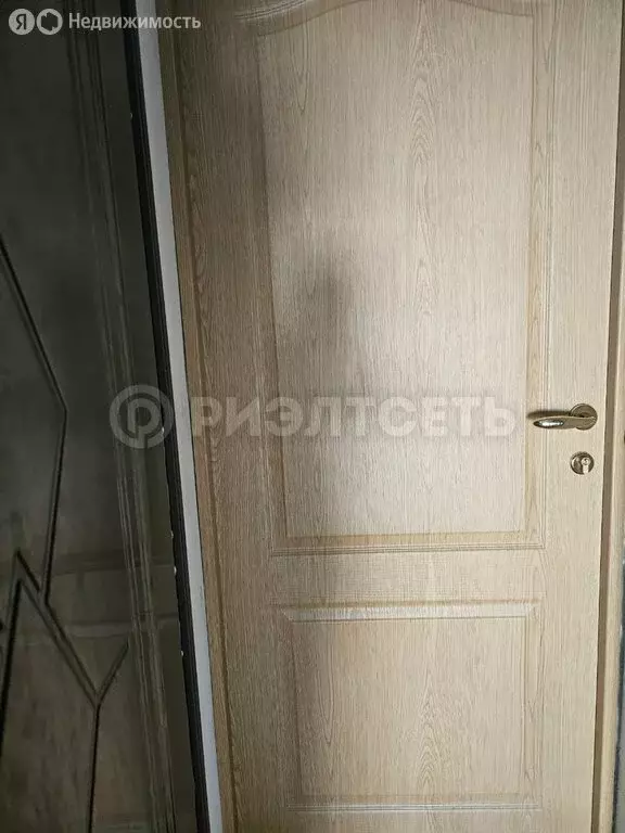 Квартира-студия: посёлок городского типа Мурмаши, улица Зелёный ... - Фото 1