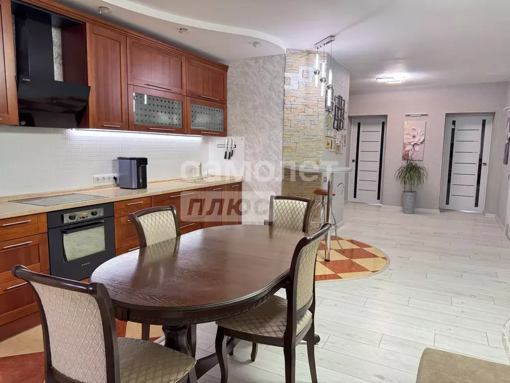 3-к кв. Алтайский край, Барнаул Лазурная ул., 19 (93.1 м) - Фото 1