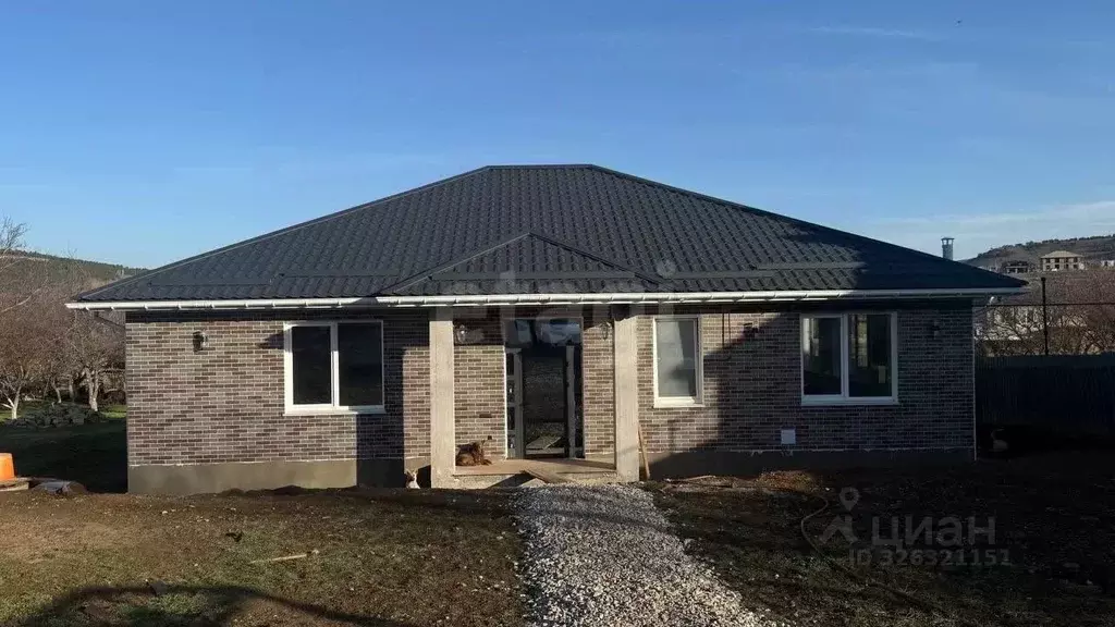 Дом в Крым, Симферопольский район, Трудовское с/пос, с. Строгоновка ... - Фото 2