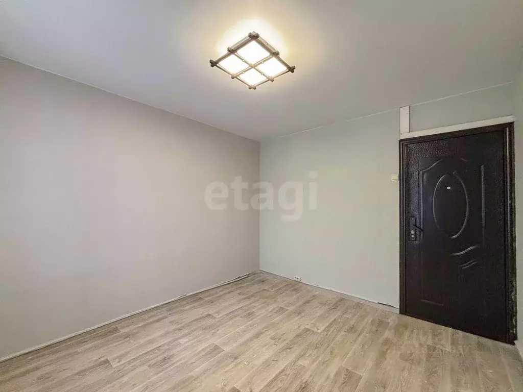 Комната Псковская область, Псков Красноармейская ул., 26 (11.3 м) - Фото 1