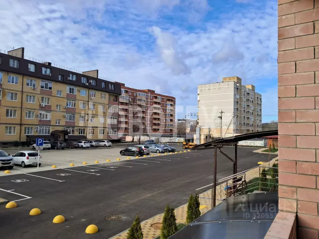 1-к кв. Краснодарский край, Горячий Ключ ул. Кириченко, 7к5 (35.6 м) - Фото 0