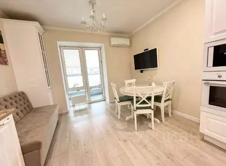 2-к кв. Татарстан, Казань ул. Николая Ершова, 62Г (54.0 м) - Фото 1