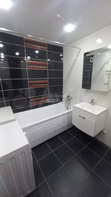 3-к. квартира, 83 м, 2/6 эт. - Фото 0