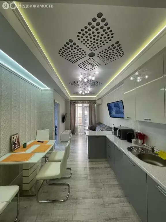 2-комнатная квартира: Сочи, Черноморская улица, 6 (46 м) - Фото 1