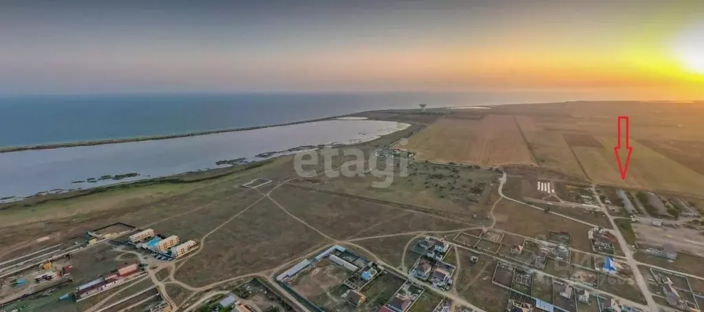 Участок в Крым, Сакский район, с. Молочное  (9.0 сот.) - Фото 0