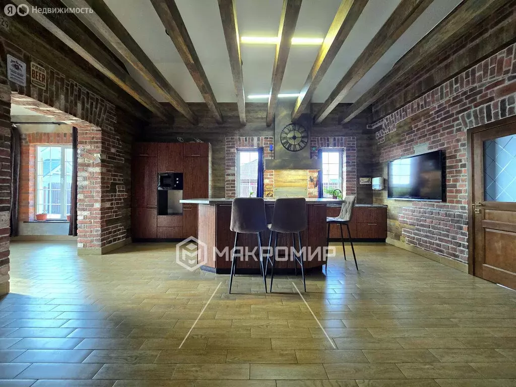 Дом в городской посёлок Фёдоровское, Итальянская улица, 9 (300 м) - Фото 1