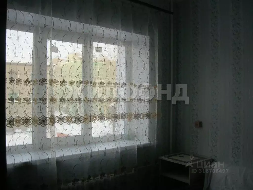 Комната Новосибирская область, Новосибирск пер. 2-й Пархоменко, 21 ... - Фото 0