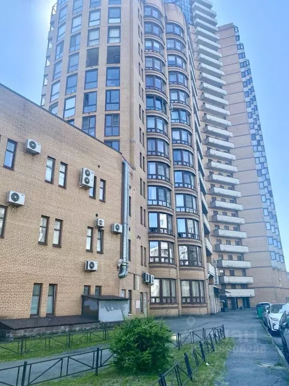 3-к кв. Санкт-Петербург Бухарестская ул., 96 (80.1 м) - Фото 1