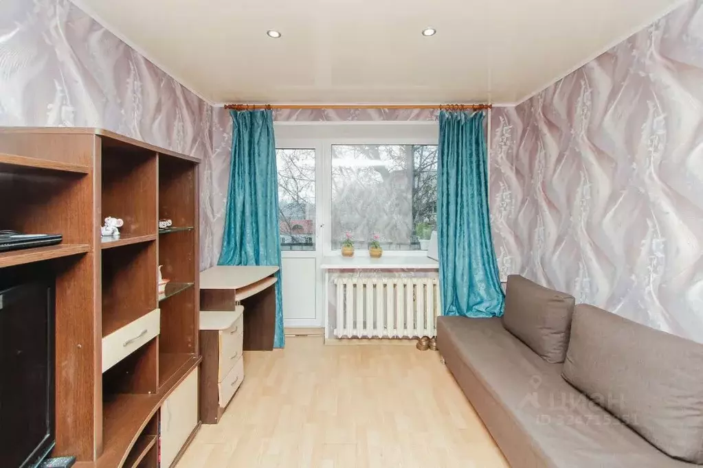 2-к кв. Тюменская область, Тюмень ул. Луначарского, 9 (40.9 м) - Фото 1