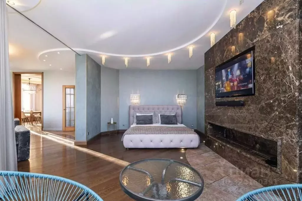 1-к кв. Тюменская область, Тюмень ул. Малыгина, 90 (120.0 м) - Фото 2