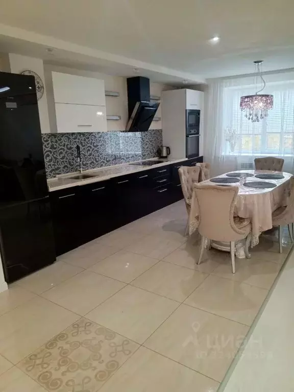 3-к кв. Саратовская область, Саратов ул. Имени Т.Г. Шевченко, 61/63 ... - Фото 1