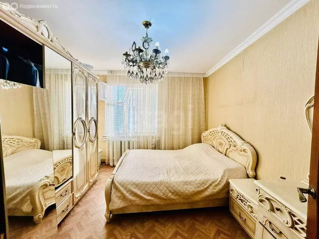 3-комнатная квартира: Нальчик, улица Ю.А. Гагарина, 34 (79.5 м) - Фото 1