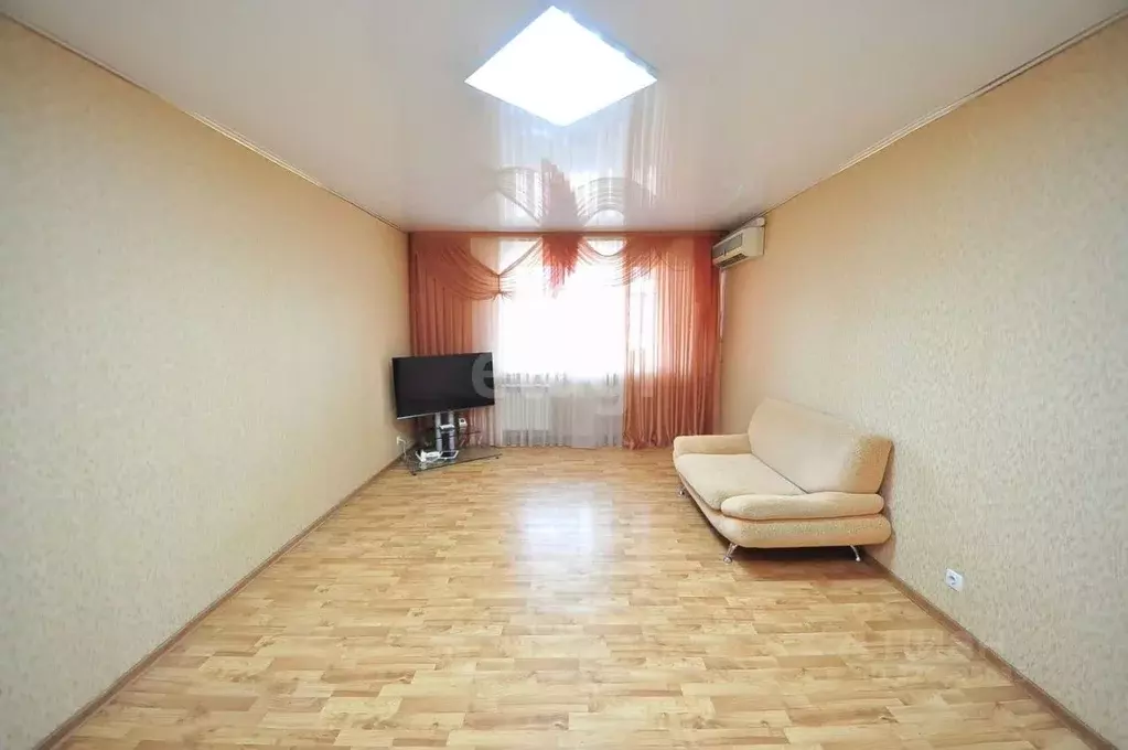 3-к кв. Башкортостан, Салават Октябрьская ул., 64 (70.5 м) - Фото 1