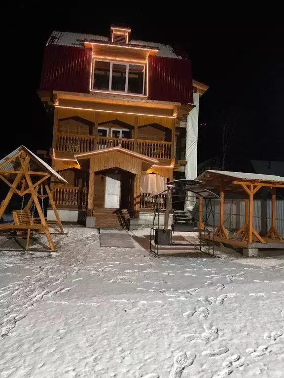 Дом в Алтай, Турочакский район, с. Иогач Центральная ул., 6 (100 м) - Фото 1