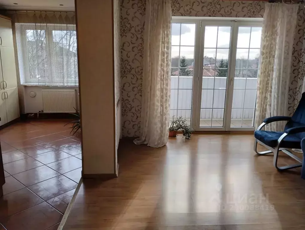 3-к кв. Калининградская область, Калининград Воздушная ул., 66А (102.0 ... - Фото 2