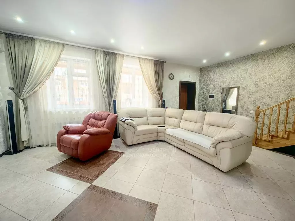 Таунхаус в Татарстан, Казань ул. Алтан, 70 (128 м) - Фото 1