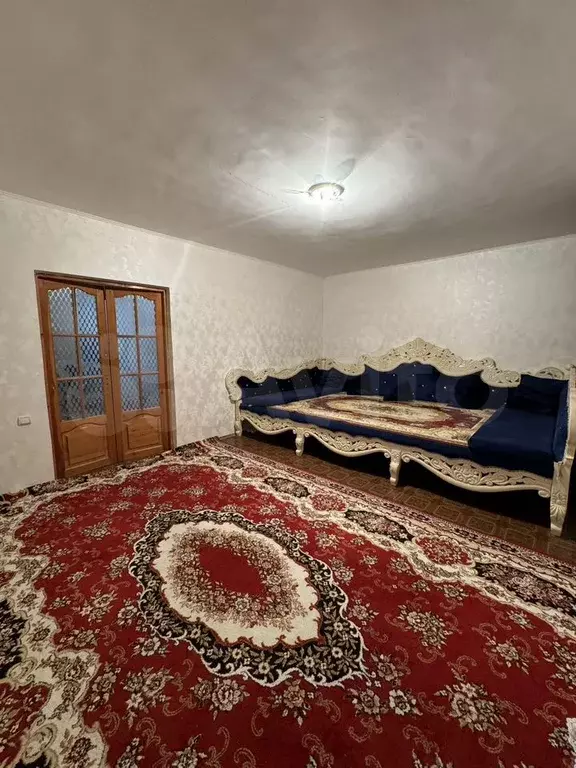 2-к. квартира, 70 м, 2/6 эт. - Фото 0