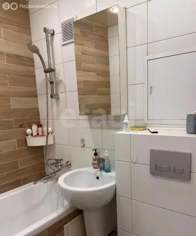 2-комнатная квартира: Омск, микрорайон Городок Нефтяников, улица ... - Фото 2