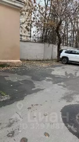 Гараж в Санкт-Петербург Лиговский просп., 17 (12 м) - Фото 2