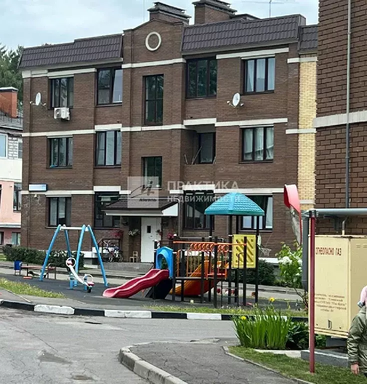 Продается 3-комнатная квартира - Фото 1