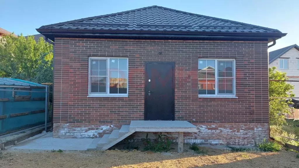 Дом в Ростовская область, Мясниковский район, с. Чалтырь  (90 м) - Фото 1