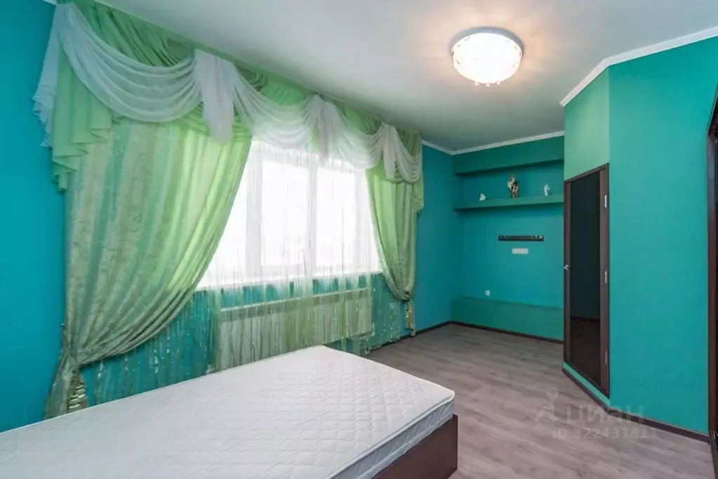 Коттедж в Алтайский край, Барнаул Кленовая ул., 108 (350 м) - Фото 1