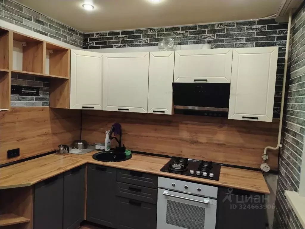 2-к кв. Ленинградская область, Тихвин 1А мкр, 14 (48.0 м) - Фото 1