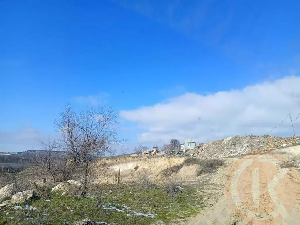 Участок в Крым, Симферопольский район, Чистенское с/пос, с. Фонтаны ... - Фото 2