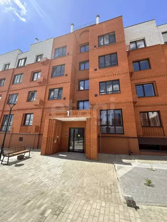 2-к кв. Белгородская область, Губкин Севастопольская ул., 30 (54.7 м) - Фото 1